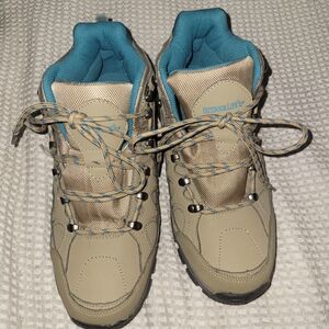 Outdoor Life Beige and Teal Hiking Boots